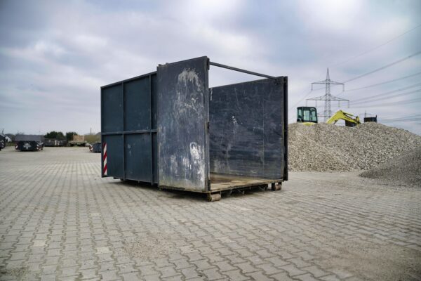 Container
