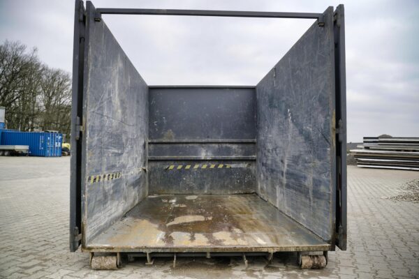 Container